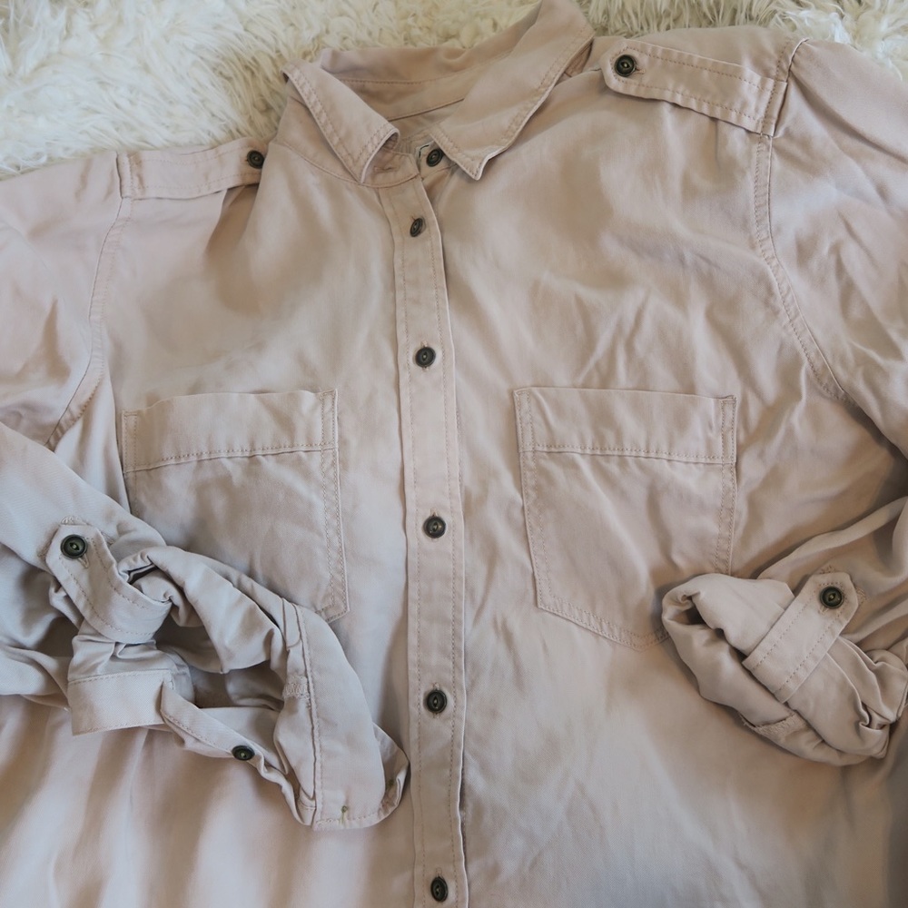 Express button down - Picture 2 of 4